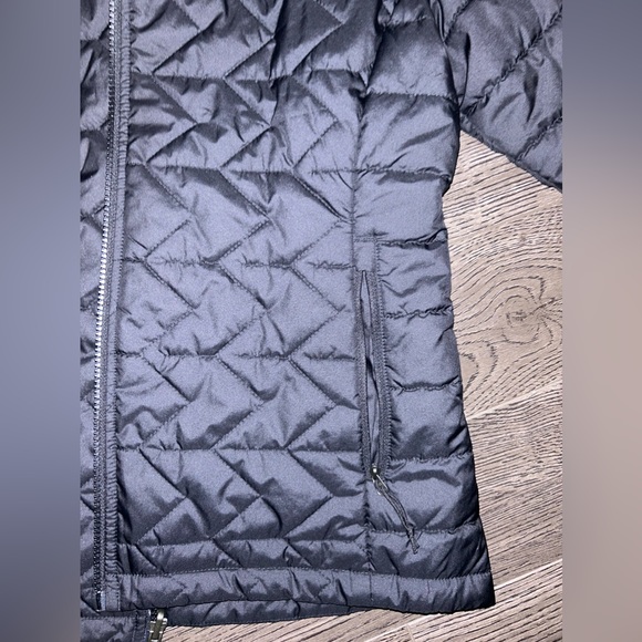 North Face Women’s Jacket - Picture 4 of 6